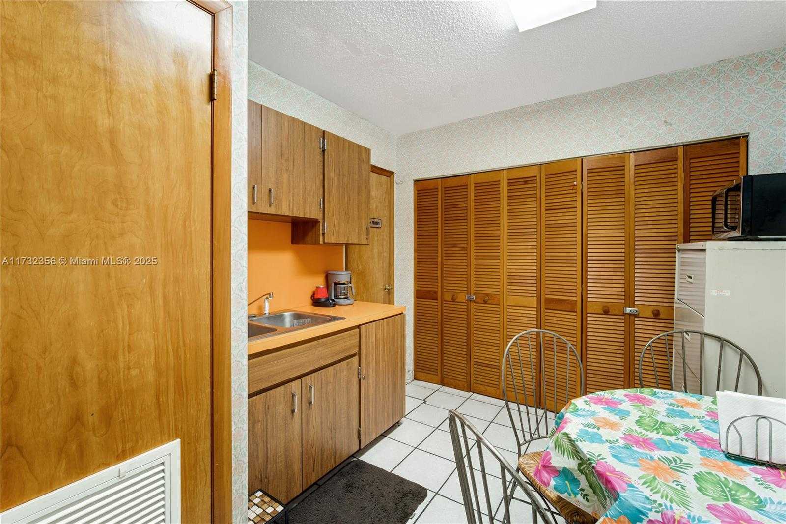 Small Image of 9950 SOUTH WEST 40TH ST, Miami Number 9