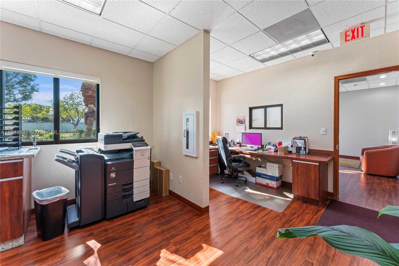 Small Image of 13250 SOUTH WEST 135TH AVE, Miami Number 10