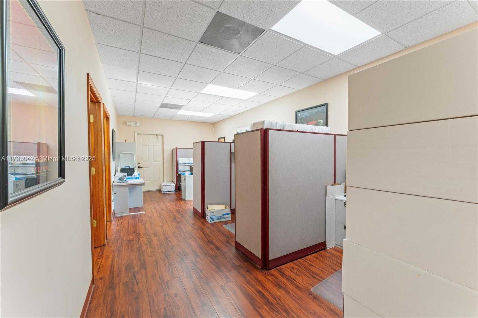 Small Image of 13250 SOUTH WEST 135TH AVE, Miami Number 26