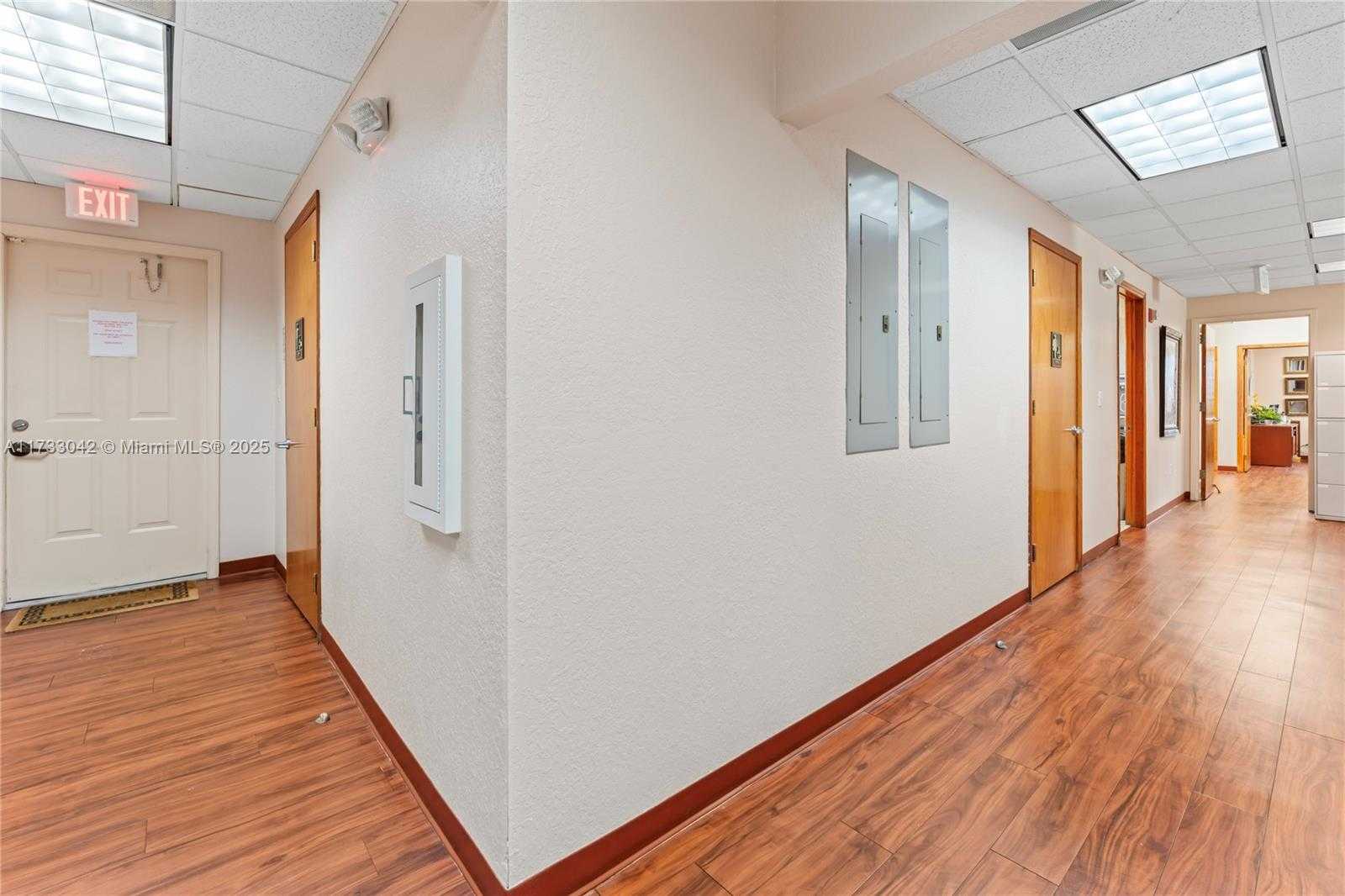 Small Image of 13250 SOUTH WEST 135TH AVE, Miami Number 49