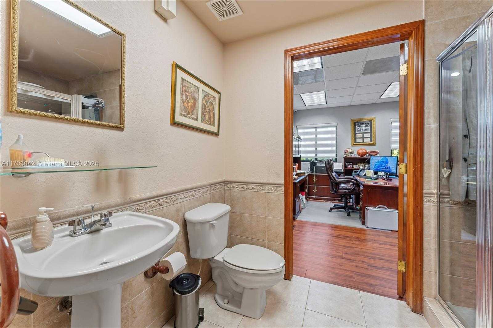 Small Image of 13250 SOUTH WEST 135TH AVE, Miami Number 69
