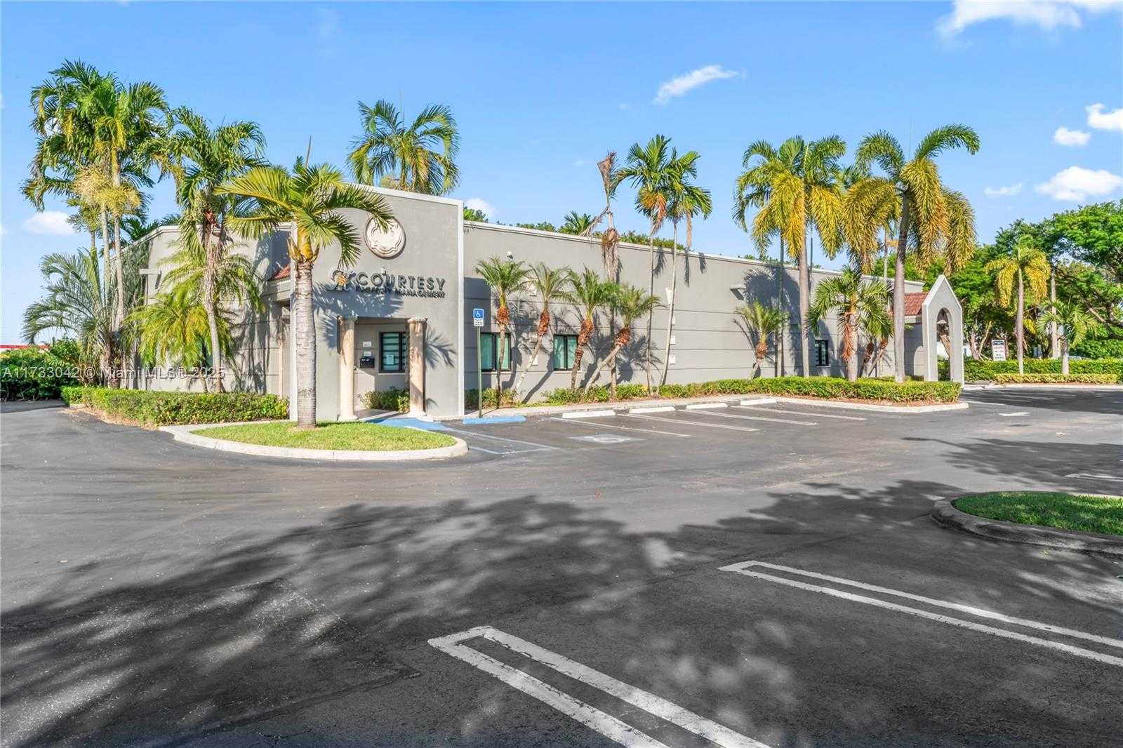 Small Image of 13250 SOUTH WEST 135TH AVE, Miami Number 74