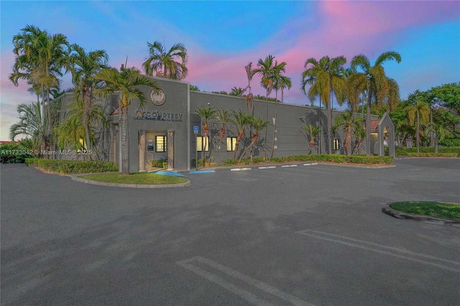 Small Image of 13250 SOUTH WEST 135TH AVE, Miami Number 75