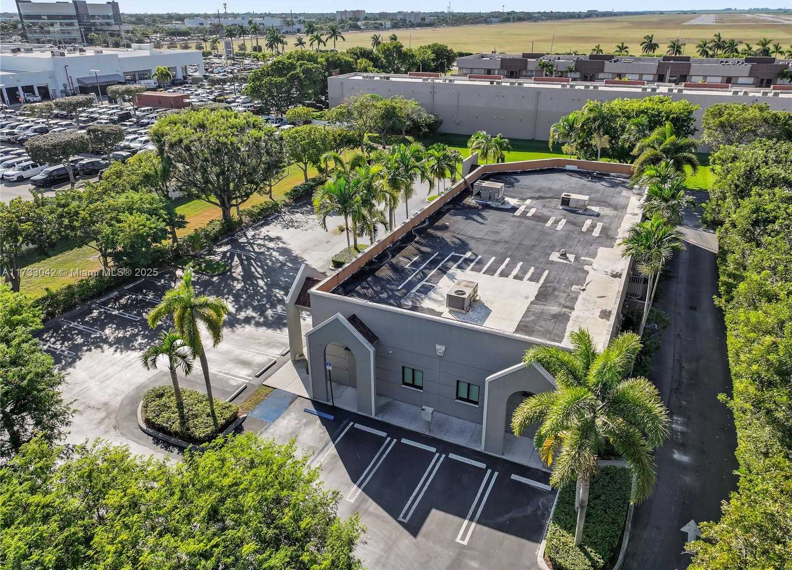 Small Image of 13250 SOUTH WEST 135TH AVE, Miami Number 77