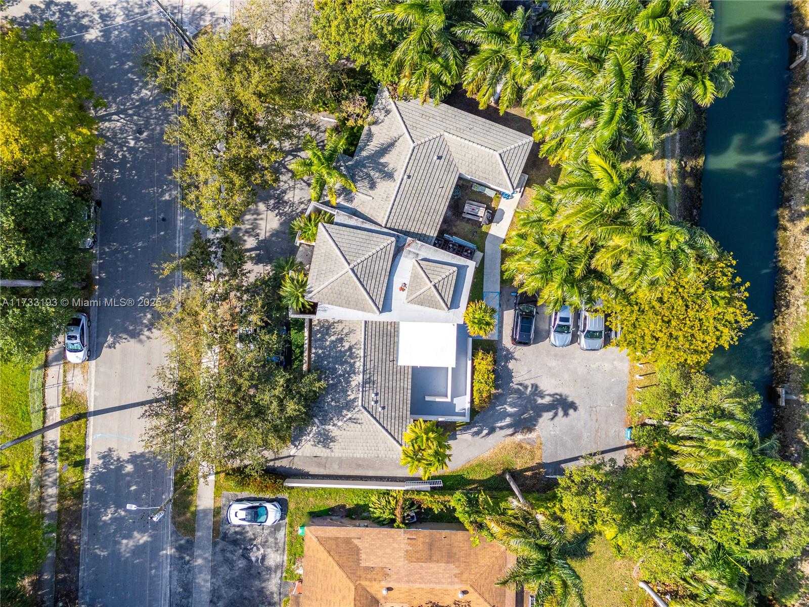 Small Image of 1571 NORTH WEST 13TH CT, Miami Number 18