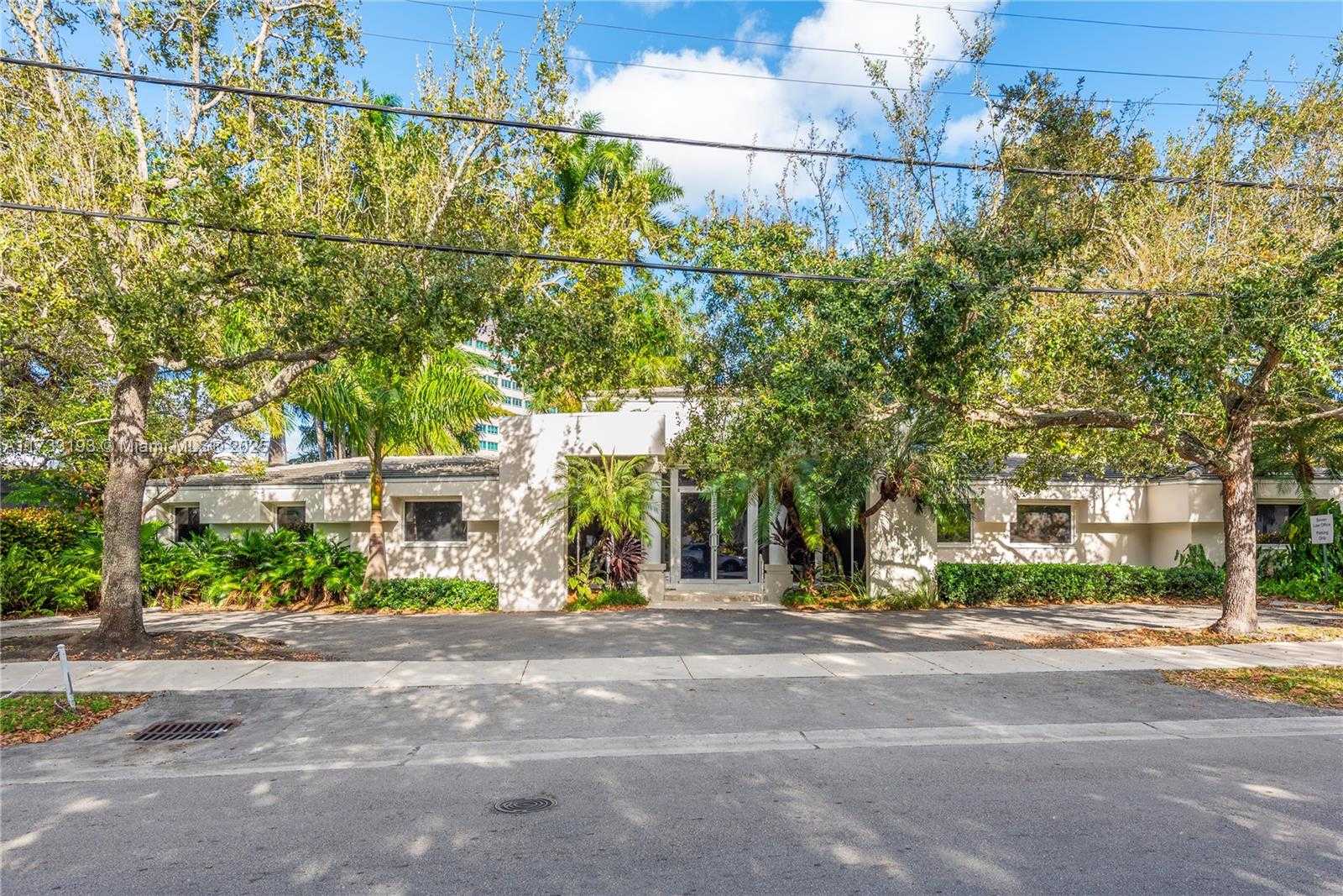 Small Image of 1571 NORTH WEST 13TH CT, Miami Number 2