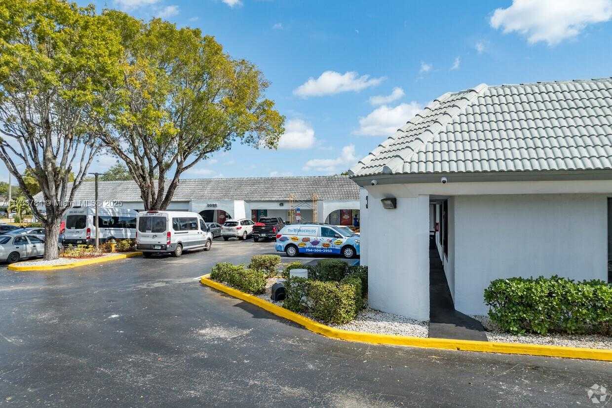 Small Image of 7100 WEST COMMERCIAL BLVD, Lauderhill Number 3