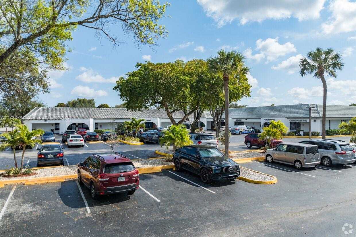 Small Image of 7100 WEST COMMERCIAL BLVD, Lauderhill Number 4