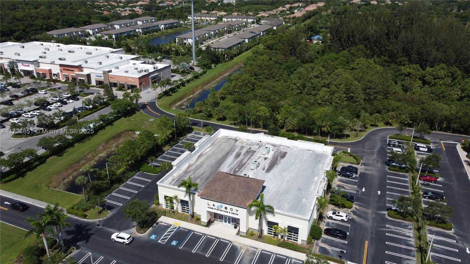 Small Image of 410 SOUTH STATE ROAD 7, Royal Palm Beach Number 5