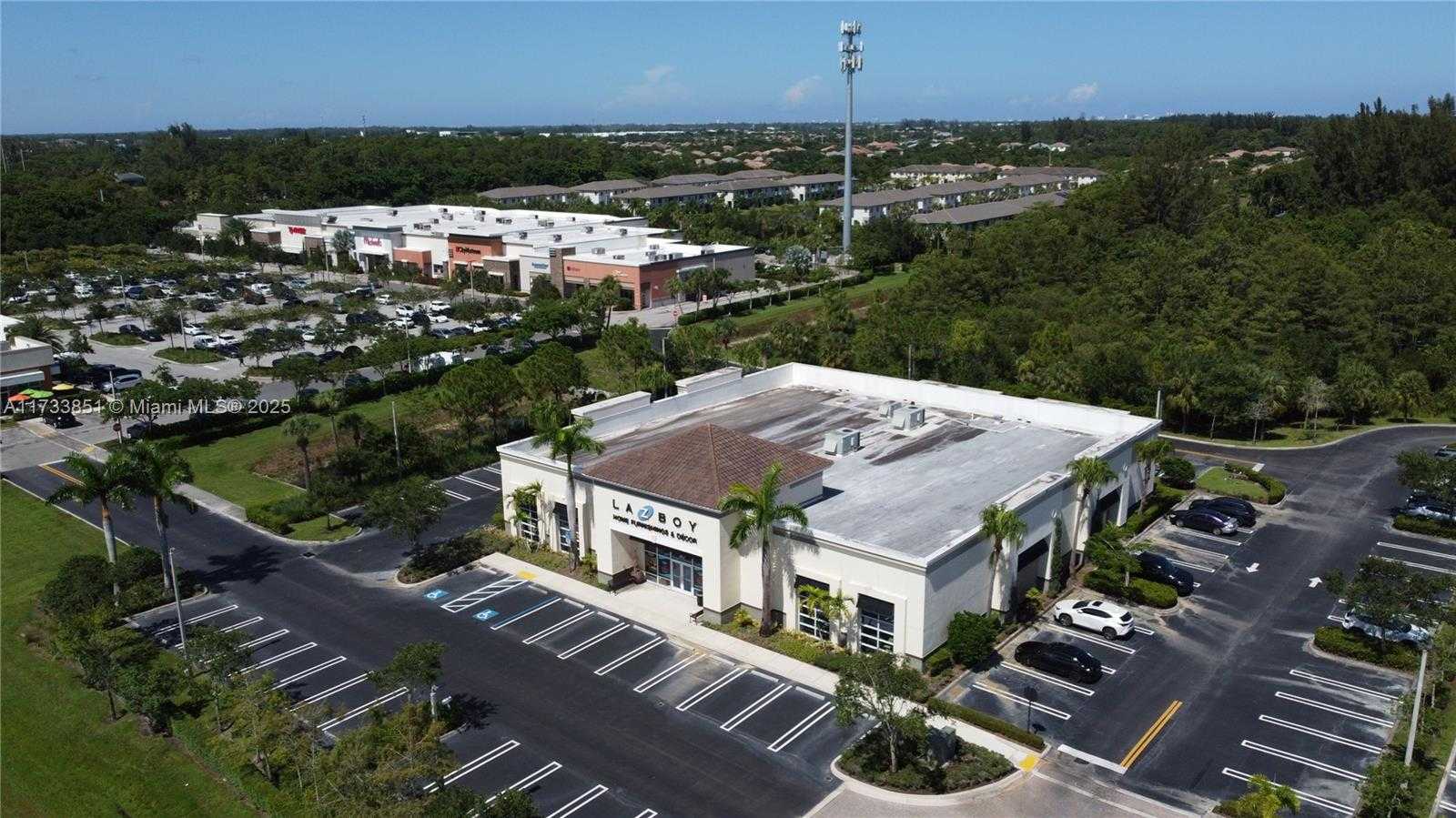 Small Image of 410 SOUTH STATE ROAD 7, Royal Palm Beach Number 6