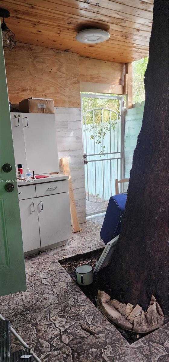 Small Image of 6966 TAFT ST #1, Hollywood Number 13
