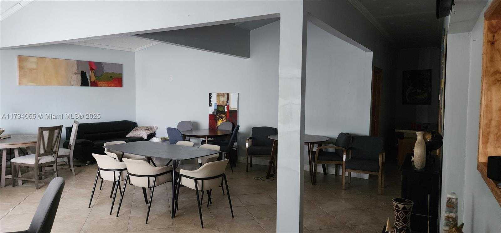Small Image of 6966 TAFT ST #1, Hollywood Number 19