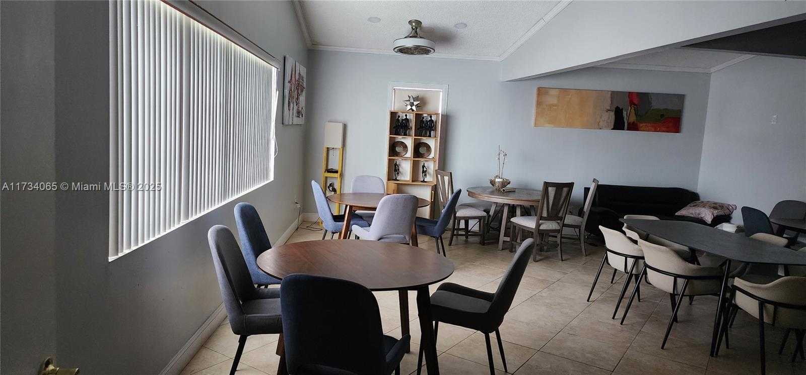 Small Image of 6966 TAFT ST #1, Hollywood Number 20