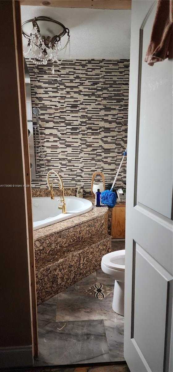 Small Image of 6966 TAFT ST #1, Hollywood Number 22