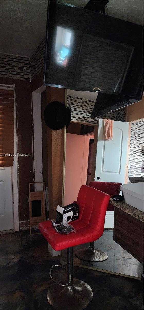 Small Image of 6966 TAFT ST #1, Hollywood Number 23