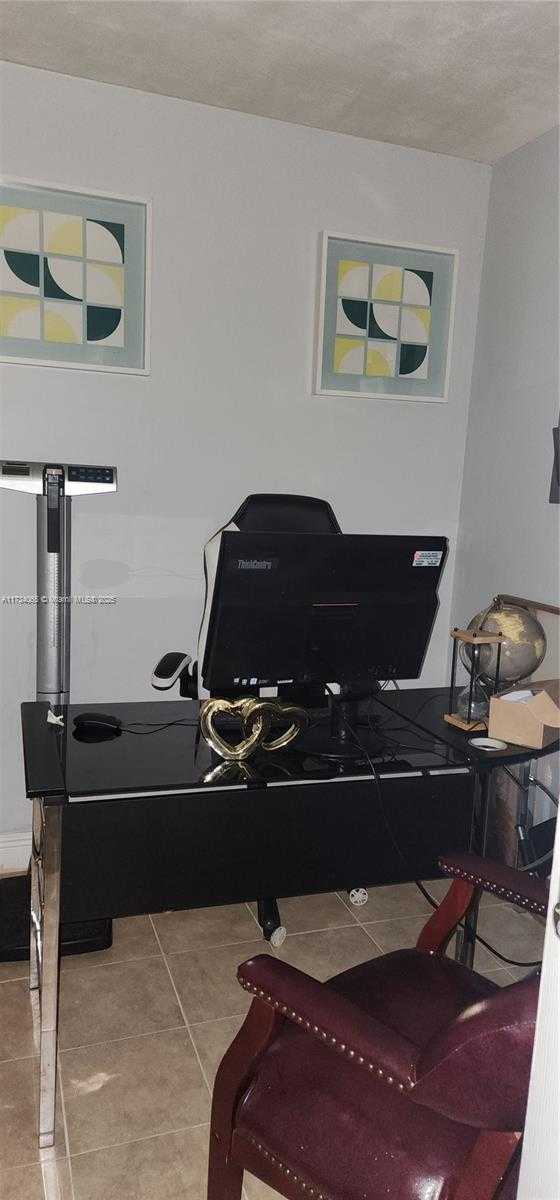 Small Image of 6966 TAFT ST #1, Hollywood Number 33