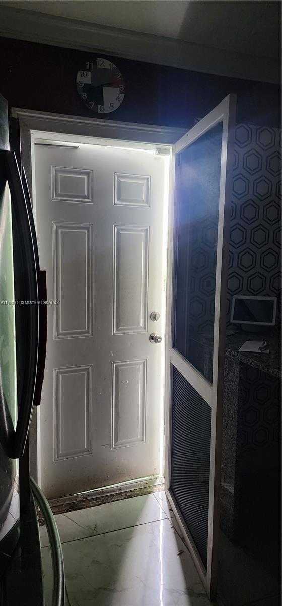 Small Image of 6966 TAFT ST #1, Hollywood Number 45