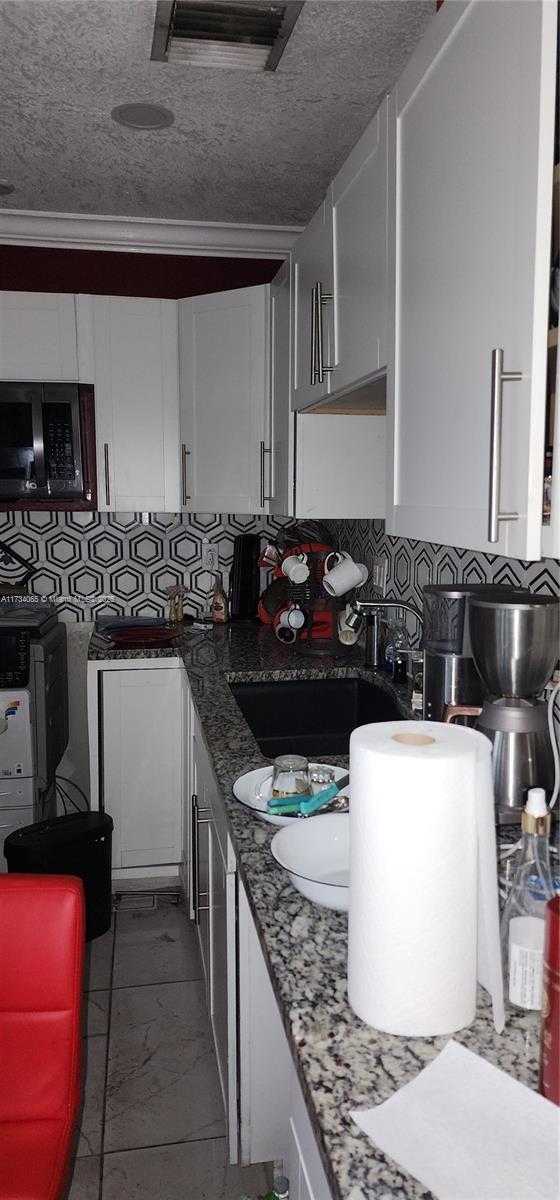 Small Image of 6966 TAFT ST #1, Hollywood Number 46