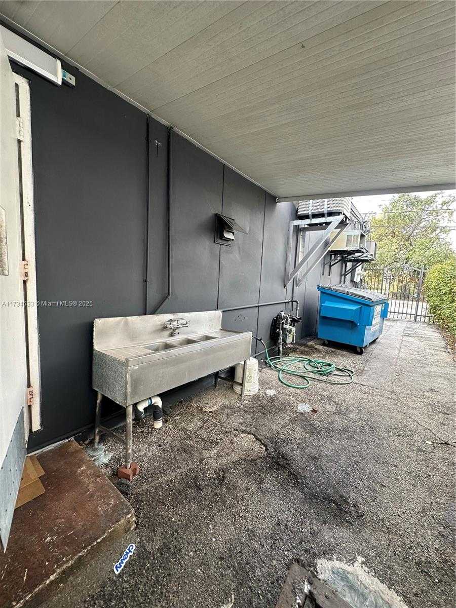 Small Image of 235 NORTH WEST 8TH AVE, Miami Number 11