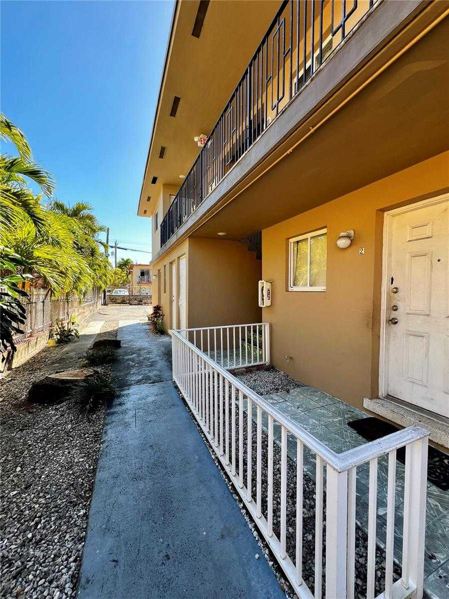 Small Image of 1836 SOUTH WEST 6TH ST, Miami Number 16