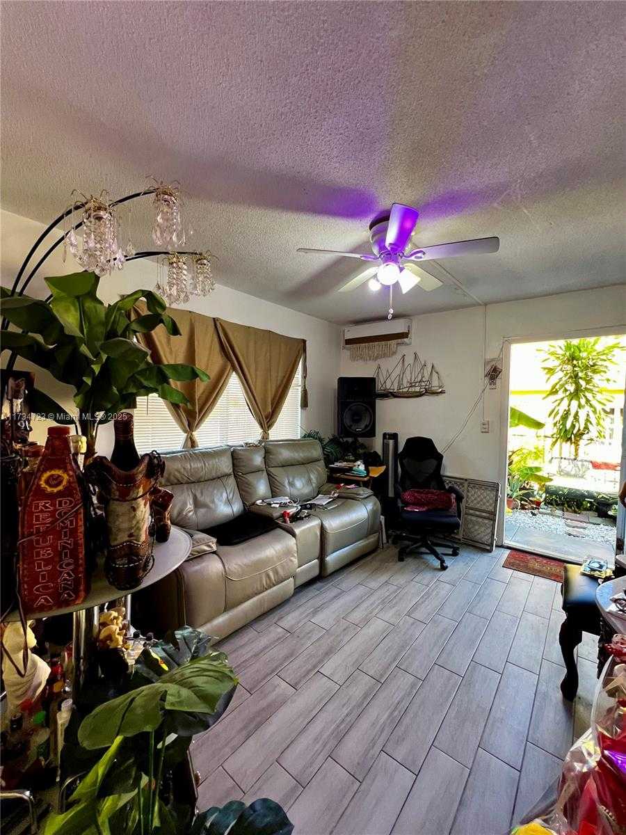 Small Image of 1836 SOUTH WEST 6TH ST, Miami Number 9