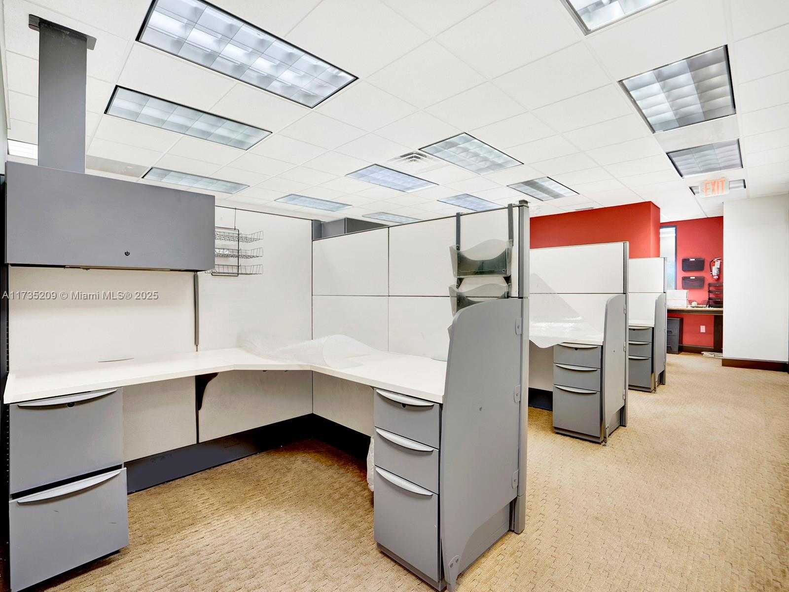 Small Image of 4070 LAGUNA ST, Coral Gables Number 26