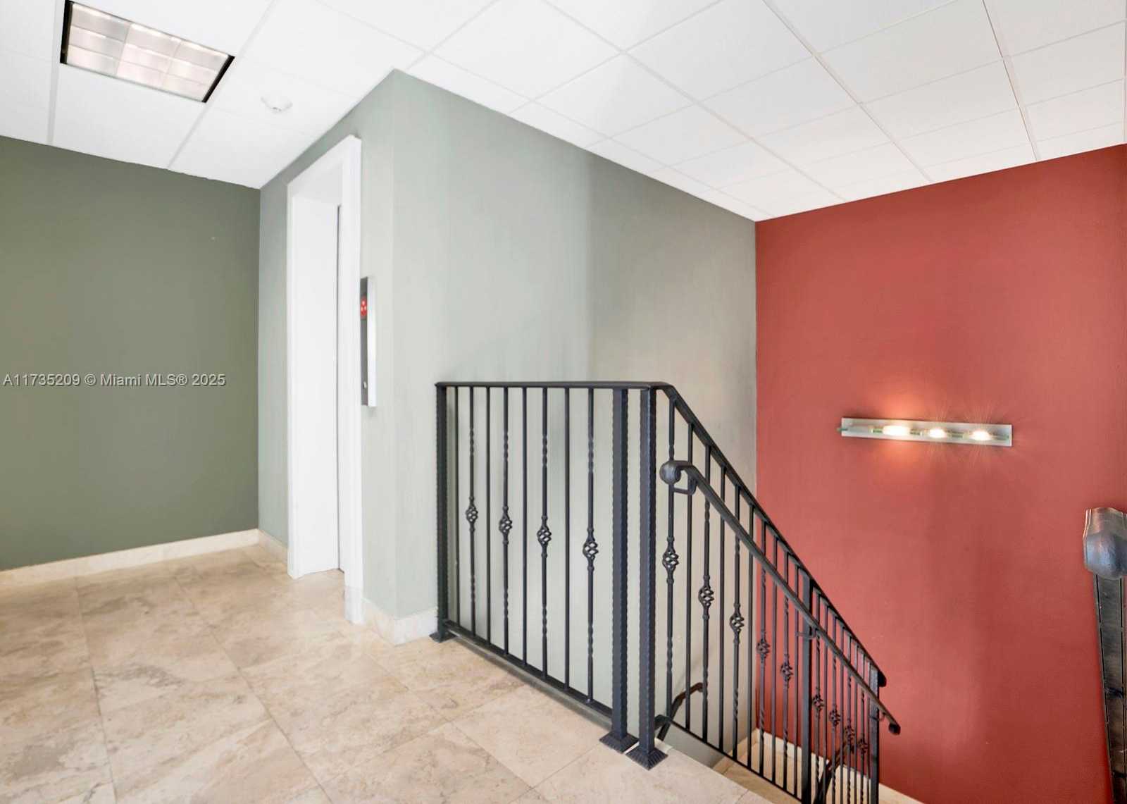 Small Image of 4070 LAGUNA ST, Coral Gables Number 7