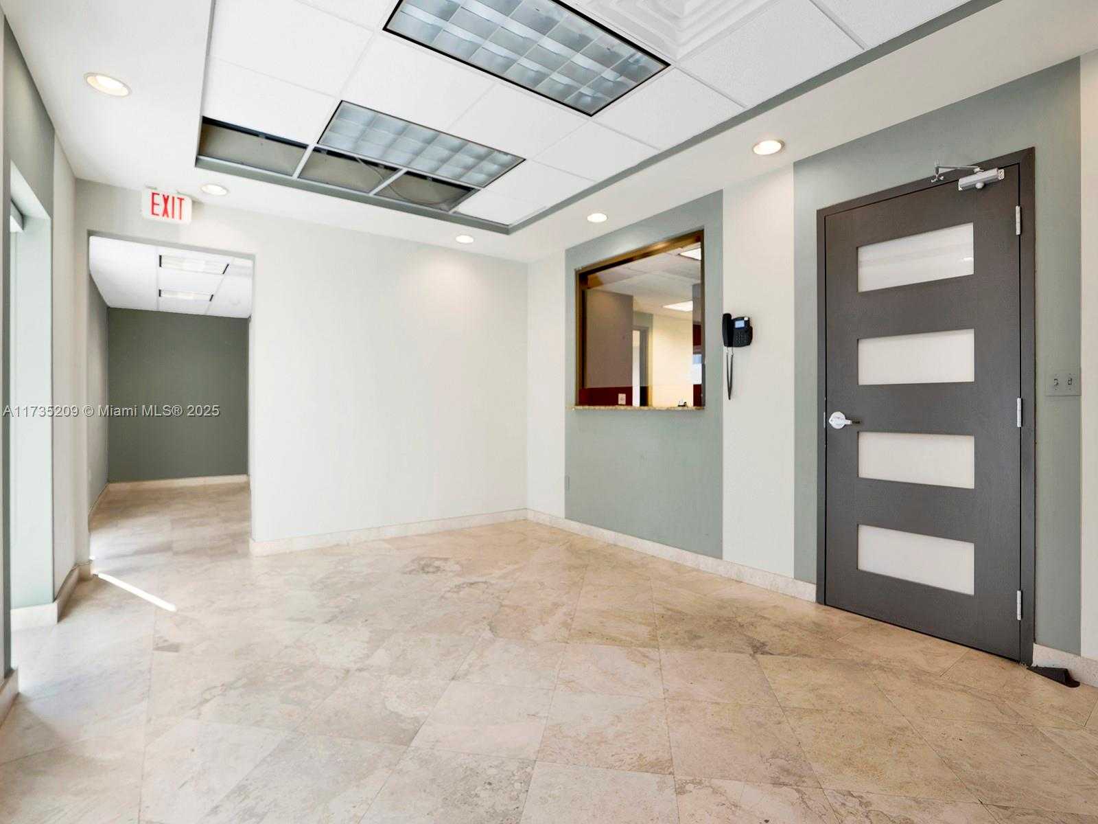 Small Image of 4070 LAGUNA ST, Coral Gables Number 8