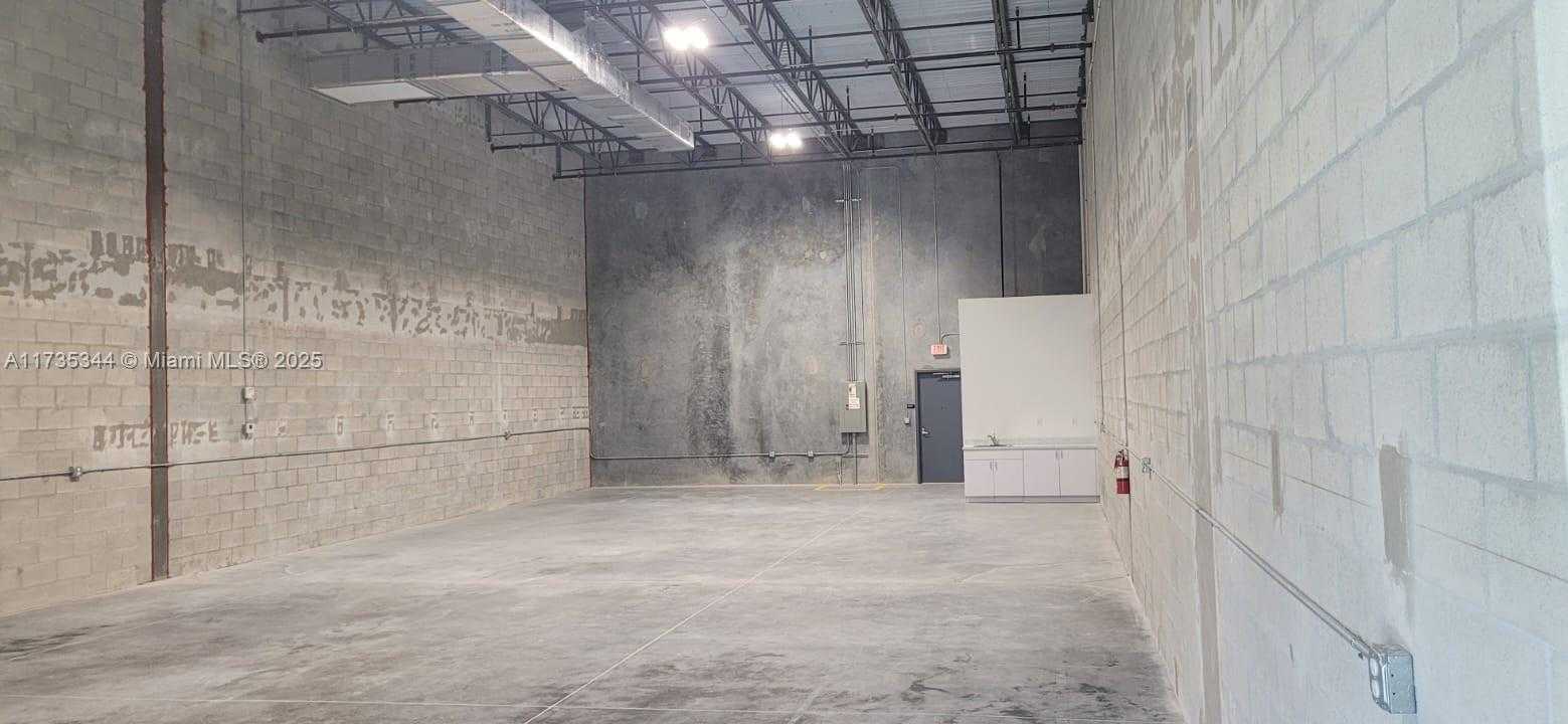 Small Image of 1750 38 AVE #Bay 12, Homestead Number 5