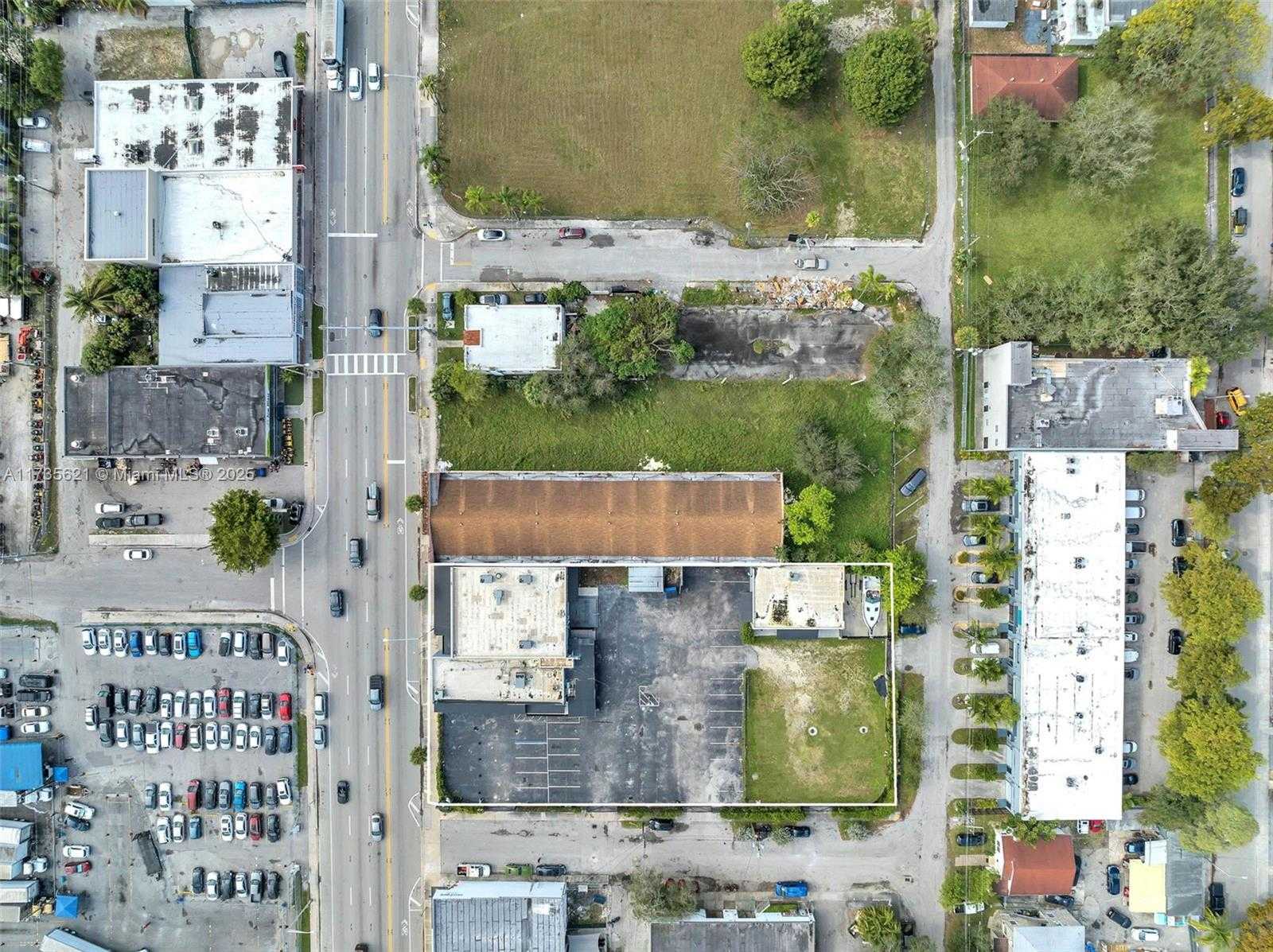 Small Image of 333 NORTH EAST 79TH ST, Miami Number 3