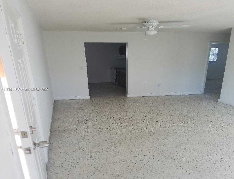 Small Image of 1895 NORTH WEST 35TH ST, Miami Number 11
