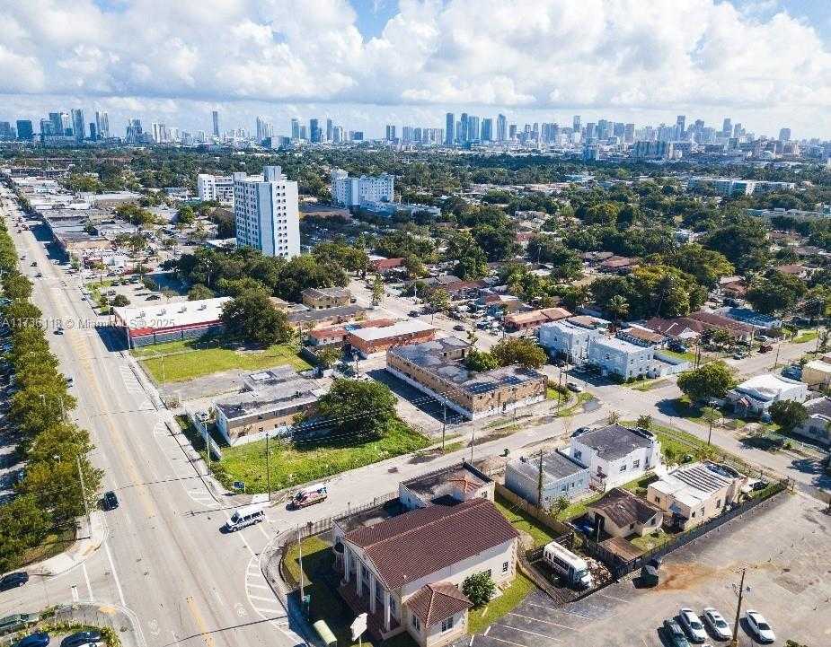 Small Image of 1895 NORTH WEST 35TH ST, Miami Number 12