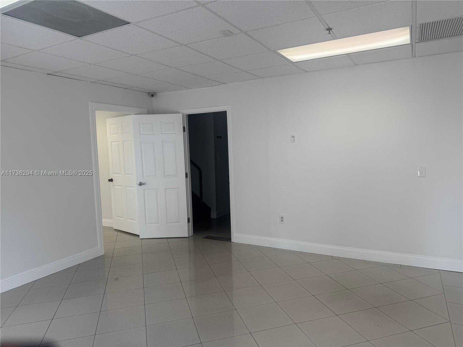 Small Image of 6015 NORTH WEST 87TH AVE, Miami Number 6