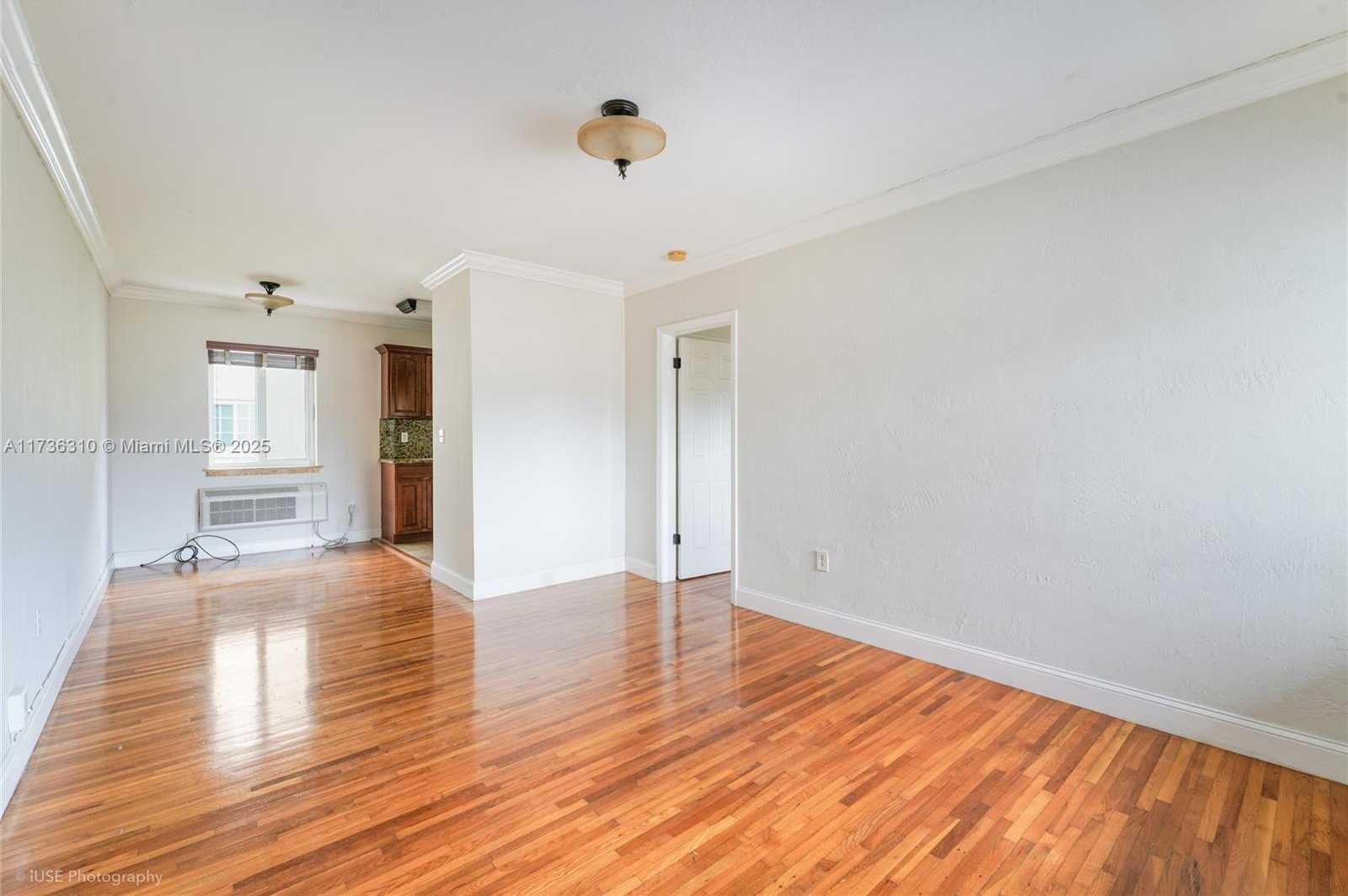 Small Image of 35 ANTILLA AVE, Coral Gables Number 16
