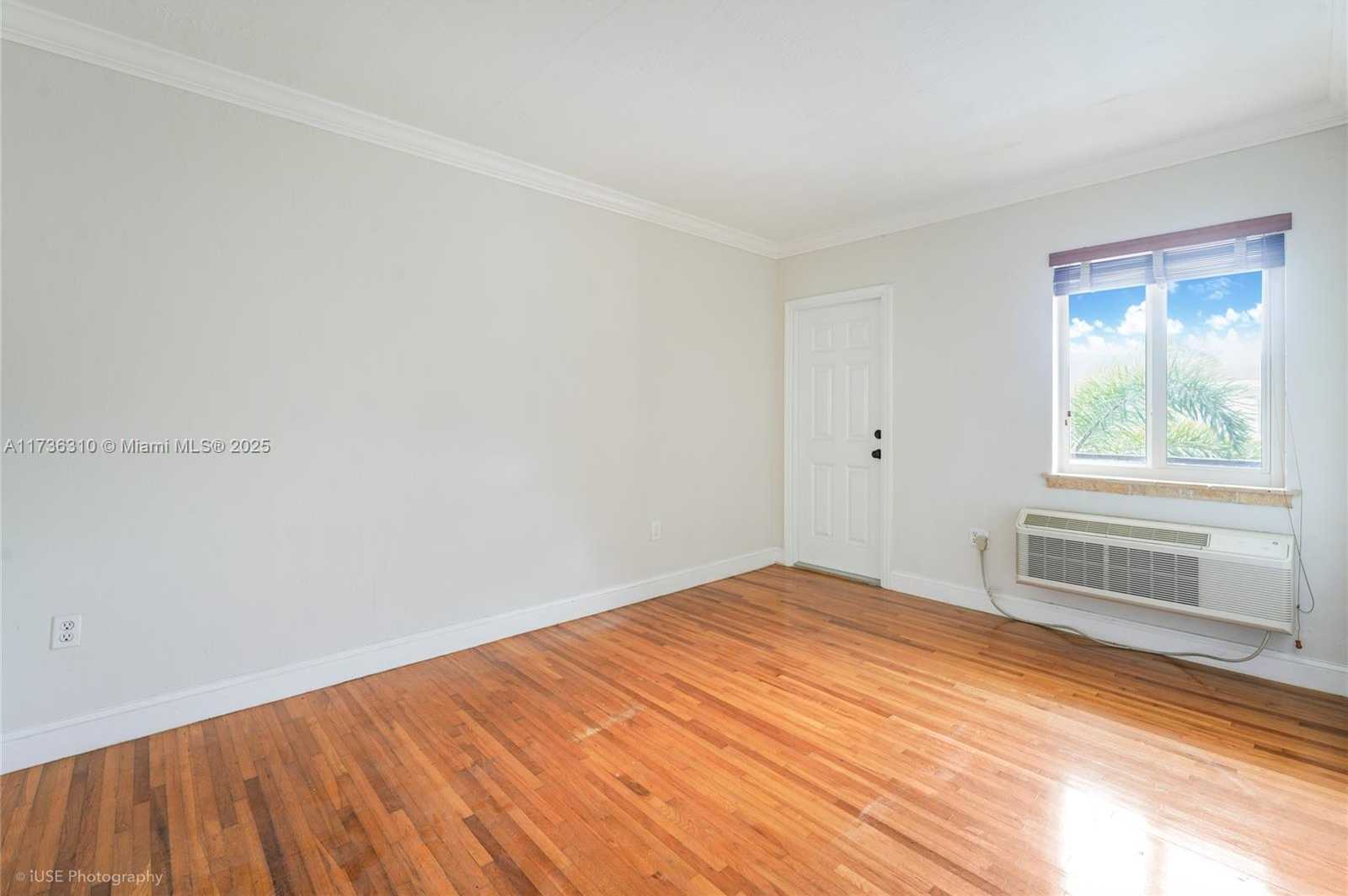 Small Image of 35 ANTILLA AVE, Coral Gables Number 20