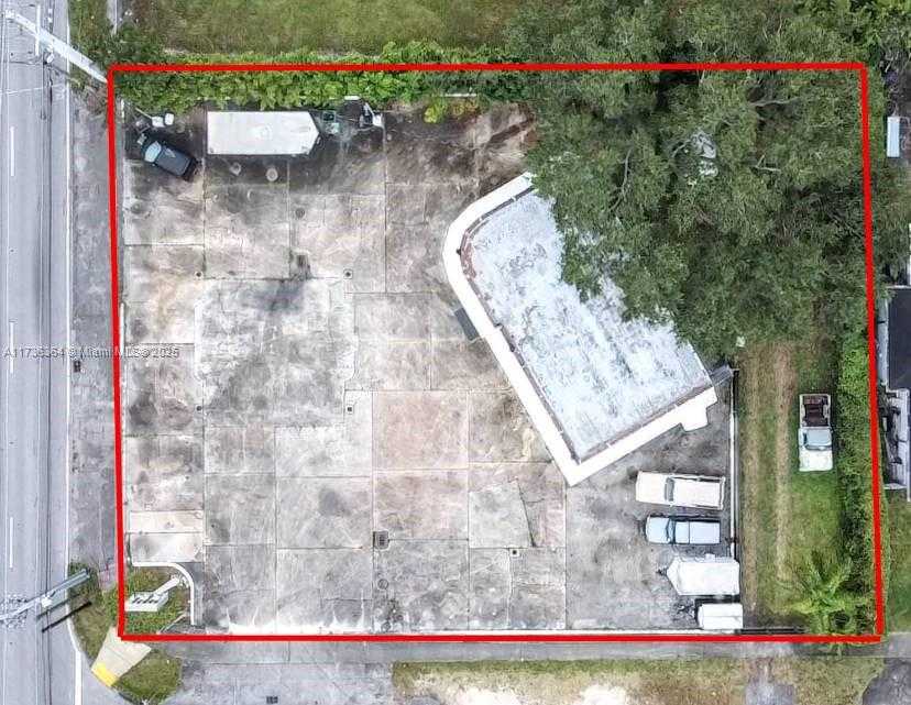 Small Image of 11580 NORTH EAST 2ND AVE, Miami Number 3
