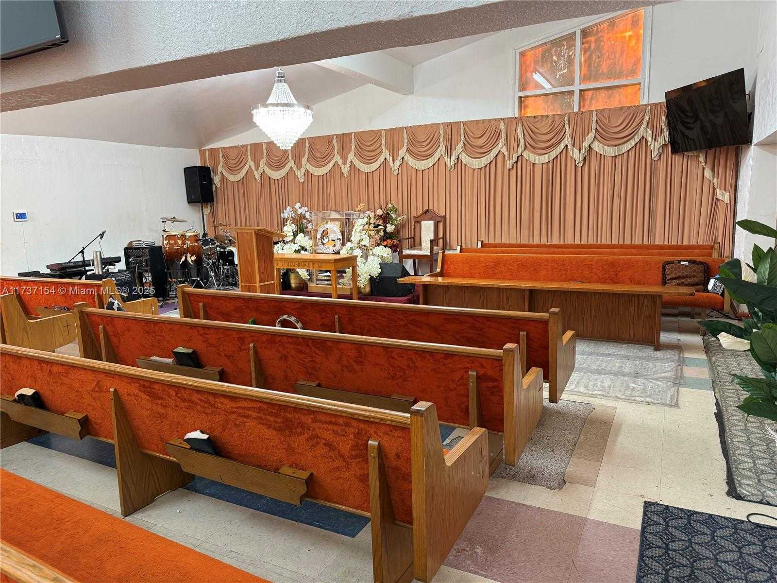 Small Image of 190 NORTH WEST 163RD ST, Miami Number 12