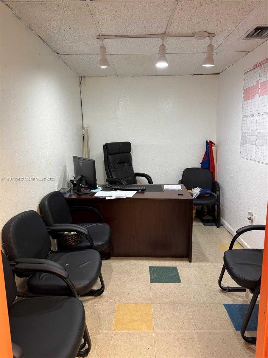 Small Image of 190 NORTH WEST 163RD ST, Miami Number 16