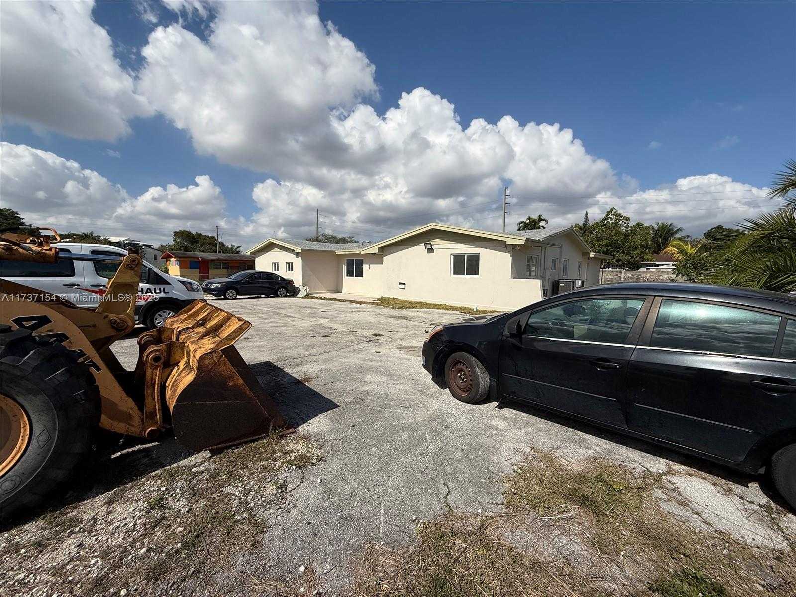 Small Image of 190 NORTH WEST 163RD ST, Miami Number 20