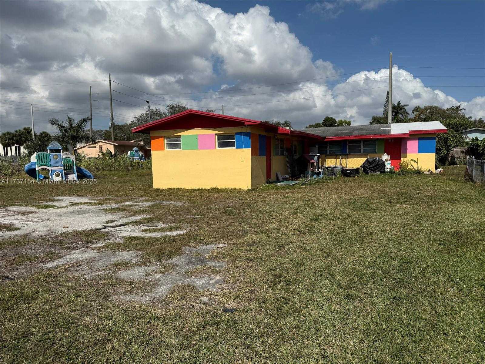 Small Image of 190 NORTH WEST 163RD ST, Miami Number 8