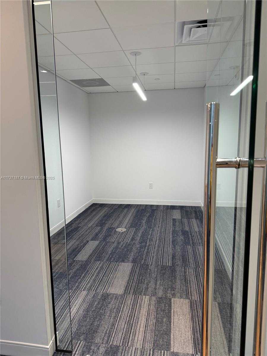 Small Image of 800 NORTH FEDERAL HWY #908, Hallandale Beach Number 4