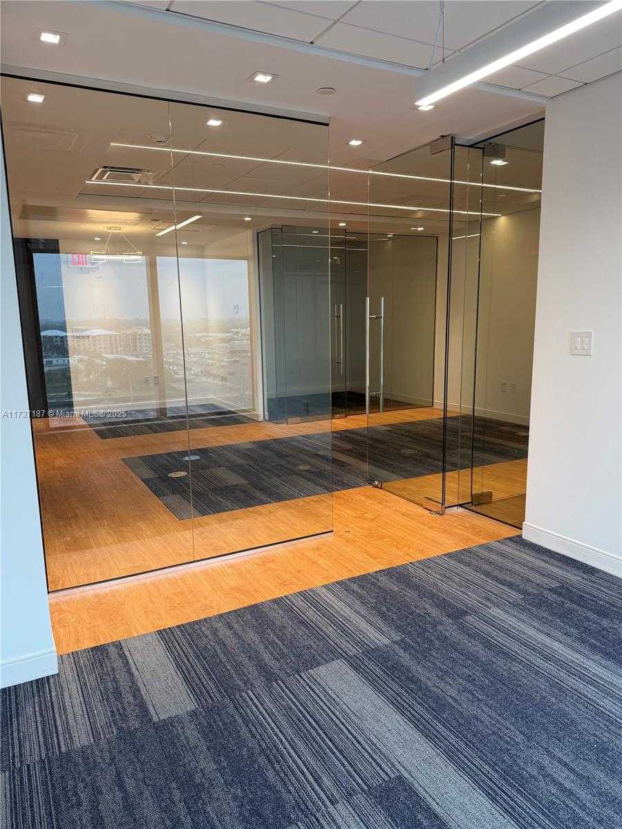 Small Image of 800 NORTH FEDERAL HWY #908, Hallandale Beach Number 8