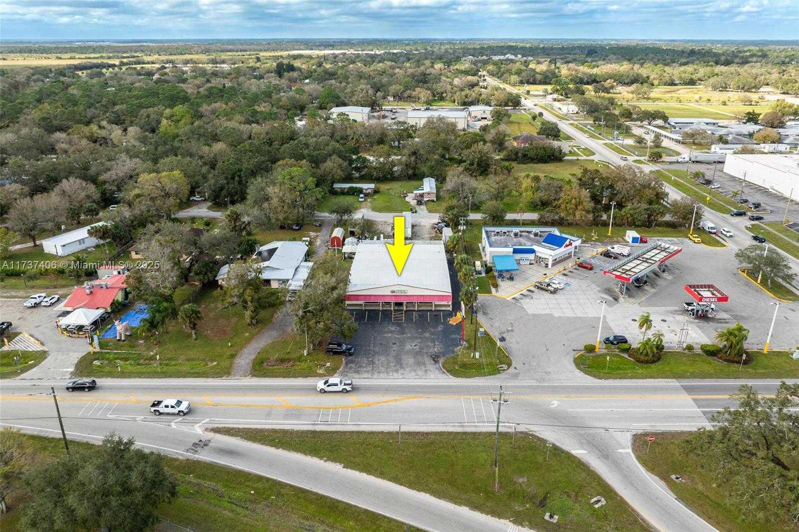 Small Image of 1060 FL-29, LaBelle, FL 33935, USA Number 3