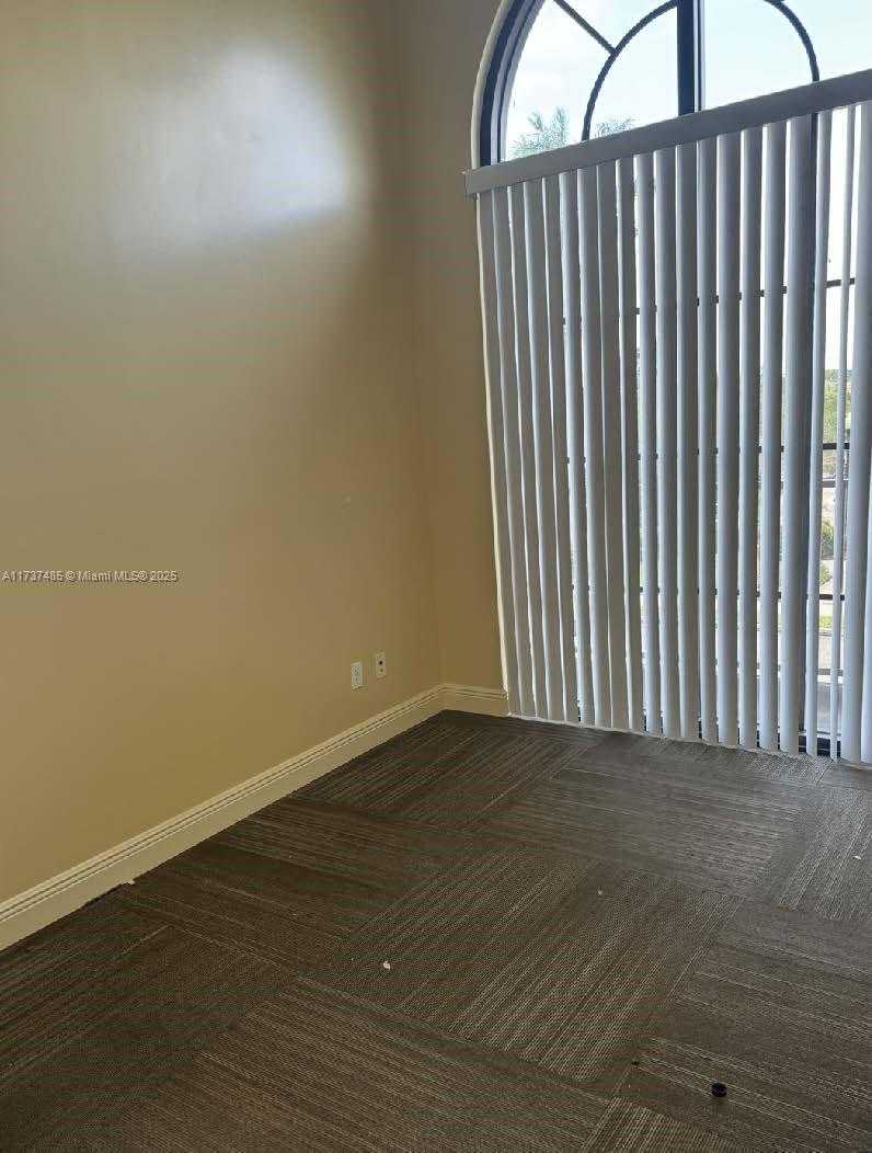 Small Image of 2100 SE Hillmoor Dr, Port St. Lucie, FL 34952, USA Number 5