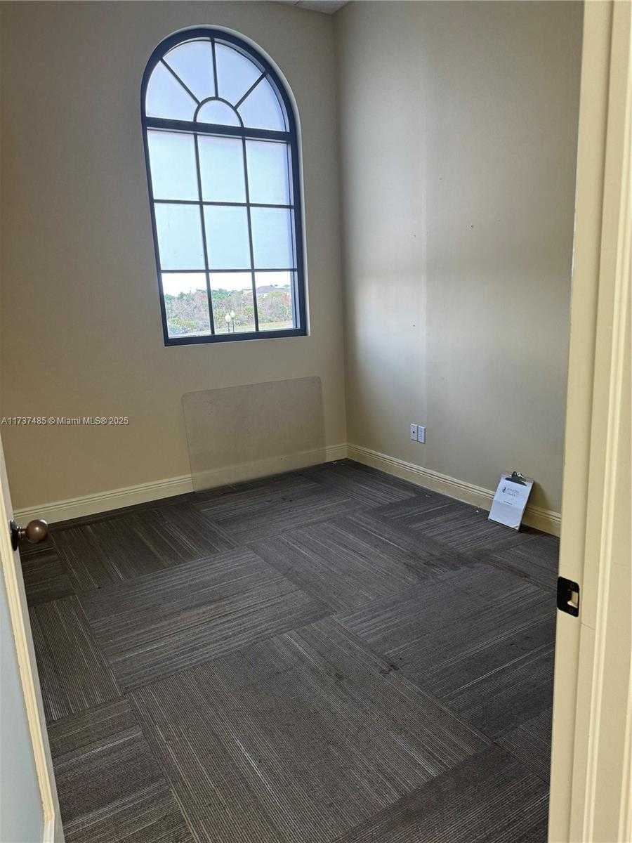Small Image of 2100 SE Hillmoor Dr, Port St. Lucie, FL 34952, USA Number 6