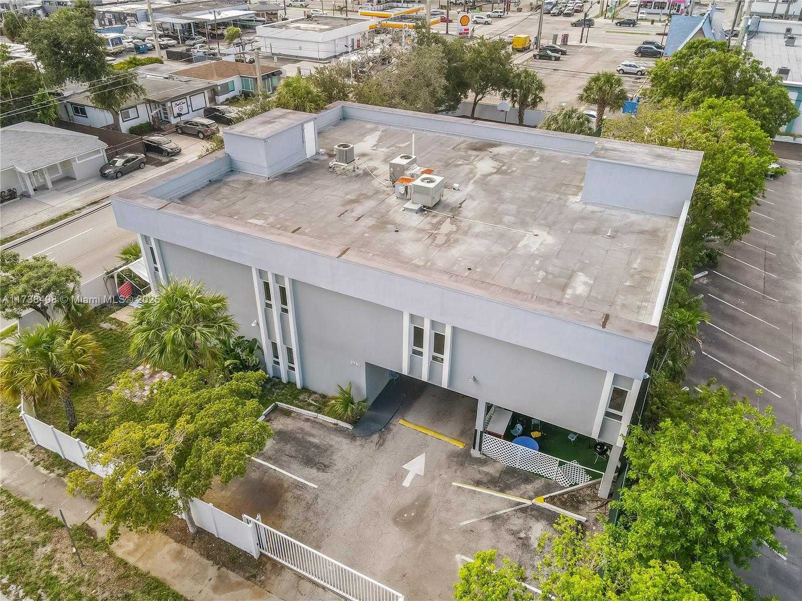 Small Image of 2751 VAN BUREN ST, Hollywood Number 2