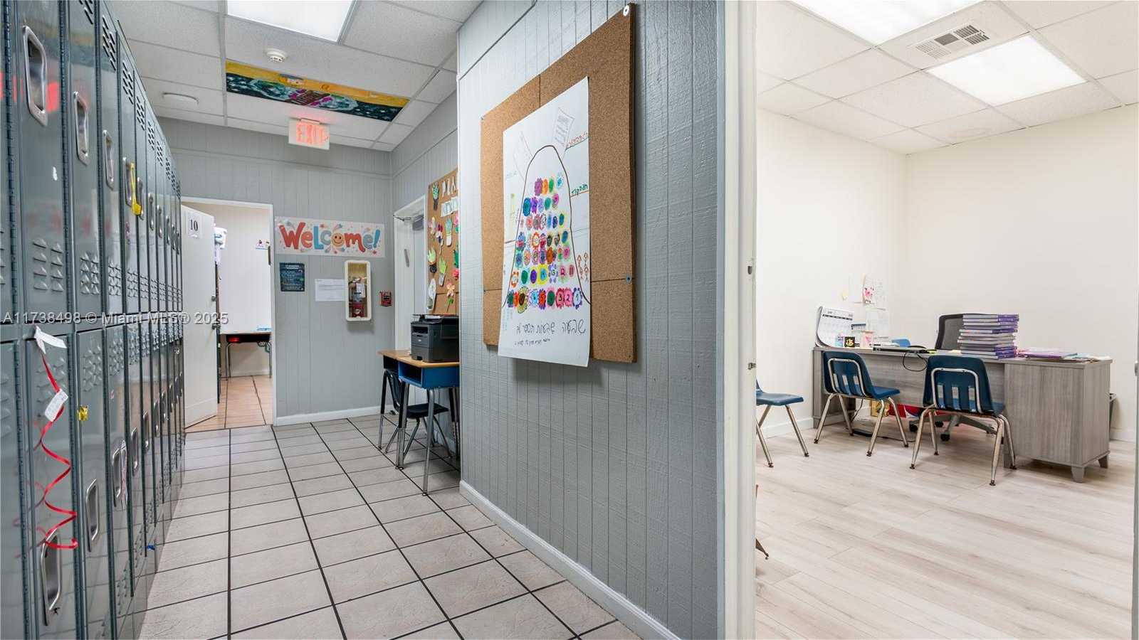 Small Image of 2751 VAN BUREN ST, Hollywood Number 20