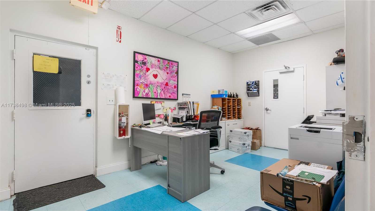Small Image of 2751 VAN BUREN ST, Hollywood Number 7