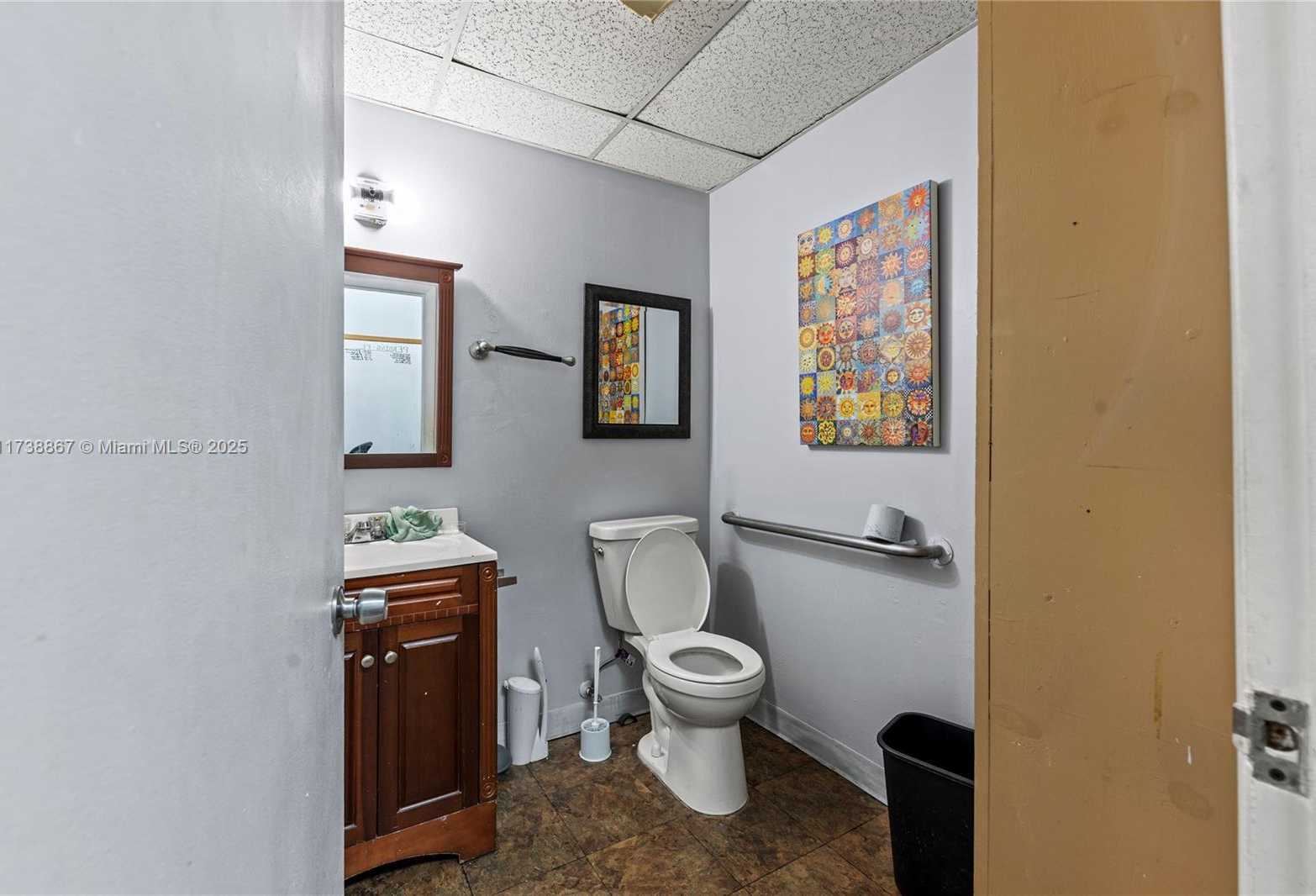 Small Image of 5750 #5750 & 5776, West Palm Beach Number 11