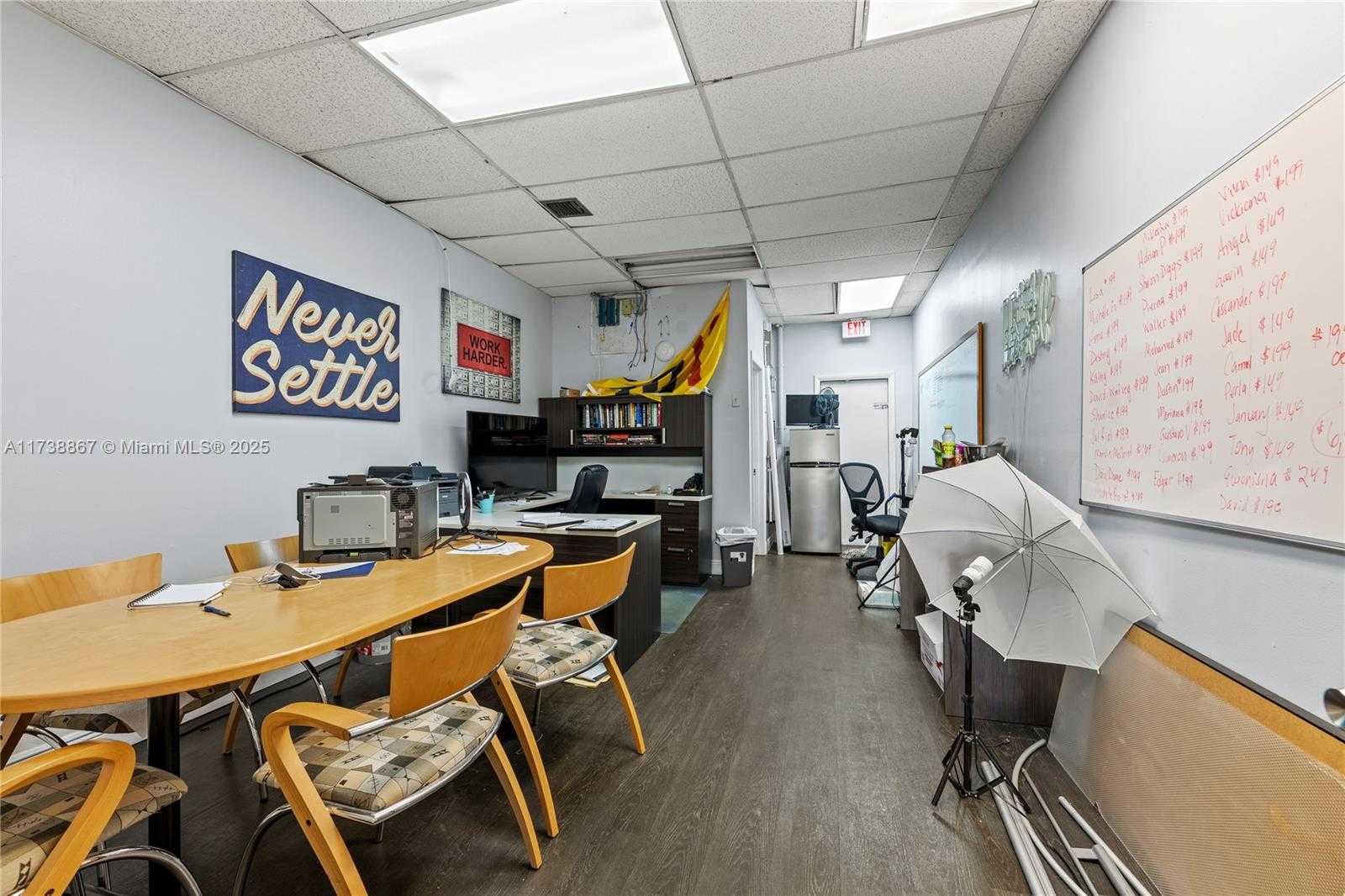 Small Image of 5750 #5750 & 5776, West Palm Beach Number 9